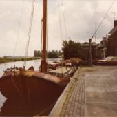 ingezonden door Tineke van der Meulen - 'Stêd Sleat' aan de kade in Sloten, rond 1984